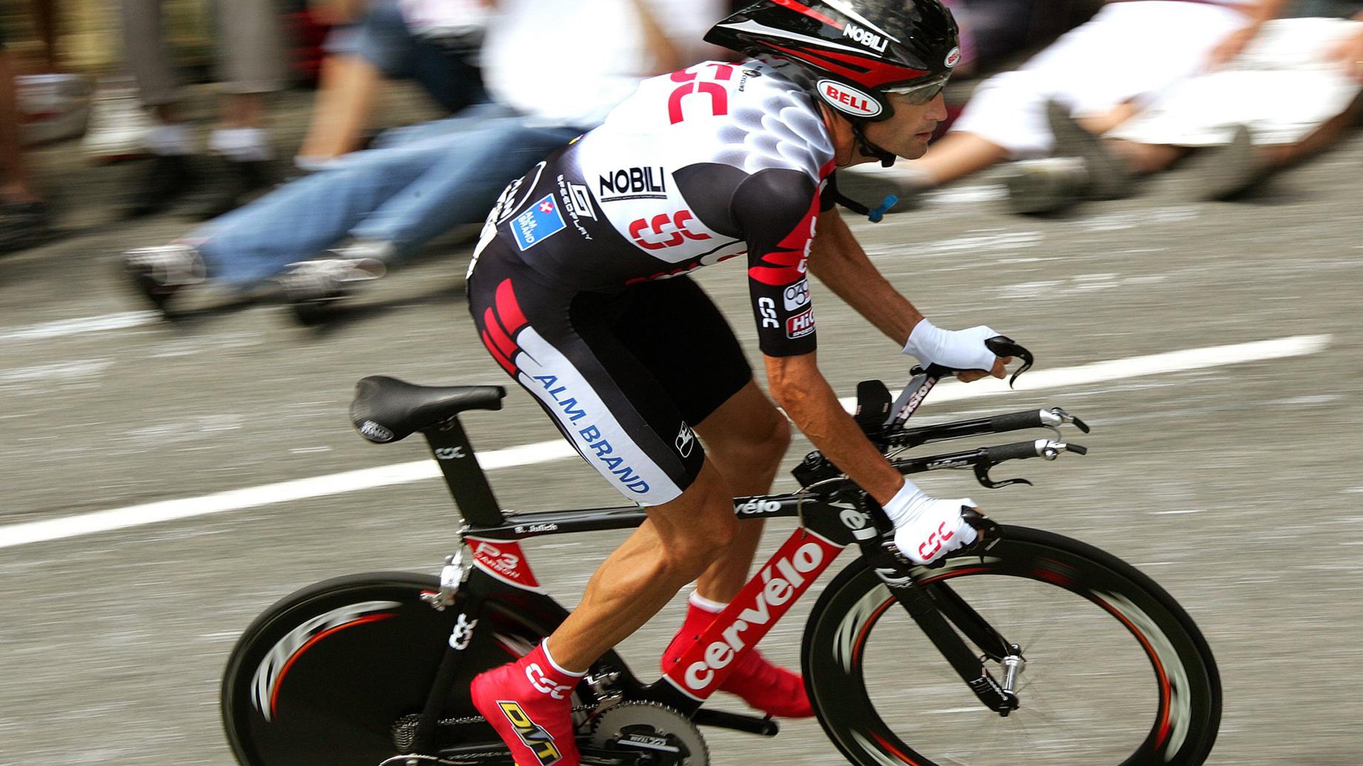 开云中国官网-世界杯经典瞬间：留下永恒记忆的奇迹！，世界杯经典镜头